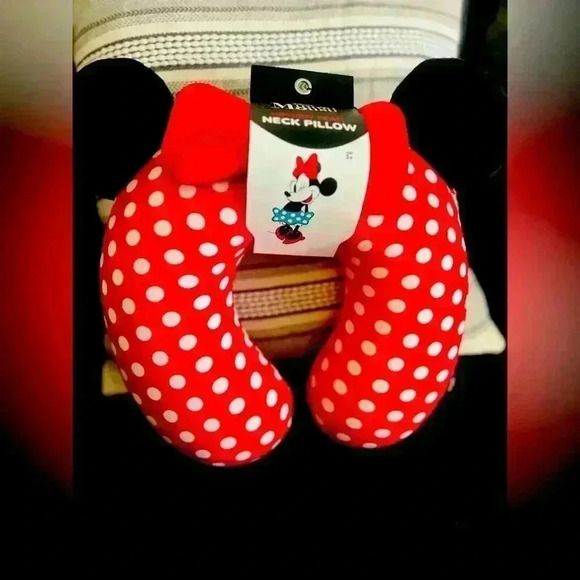 Nwt Disney memory foam neck pillow - Picture 1 of 4